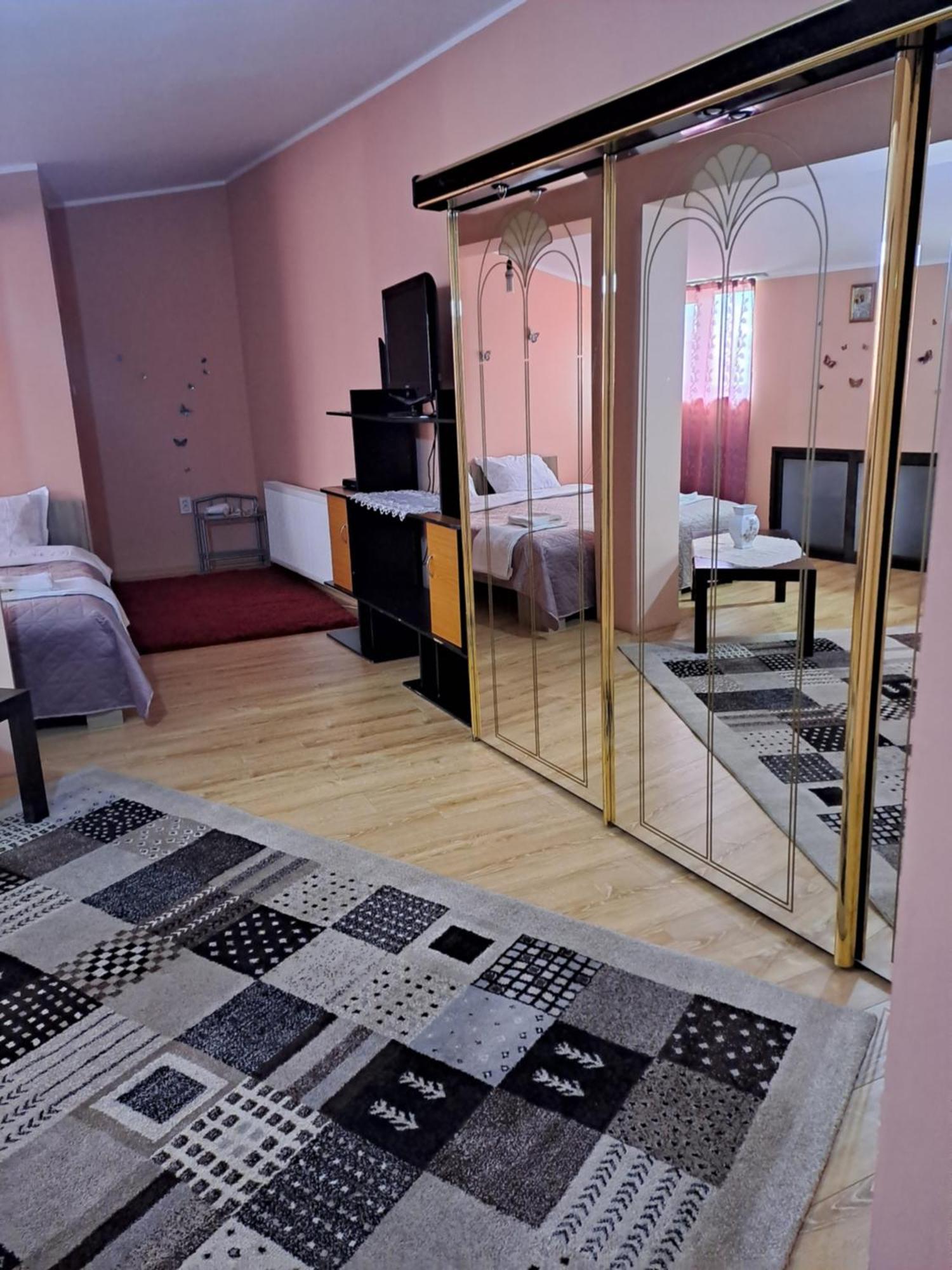 דירות Galaţi Casa Rusu מראה חיצוני תמונה